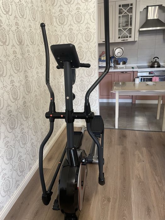 Эллиптический тренажер