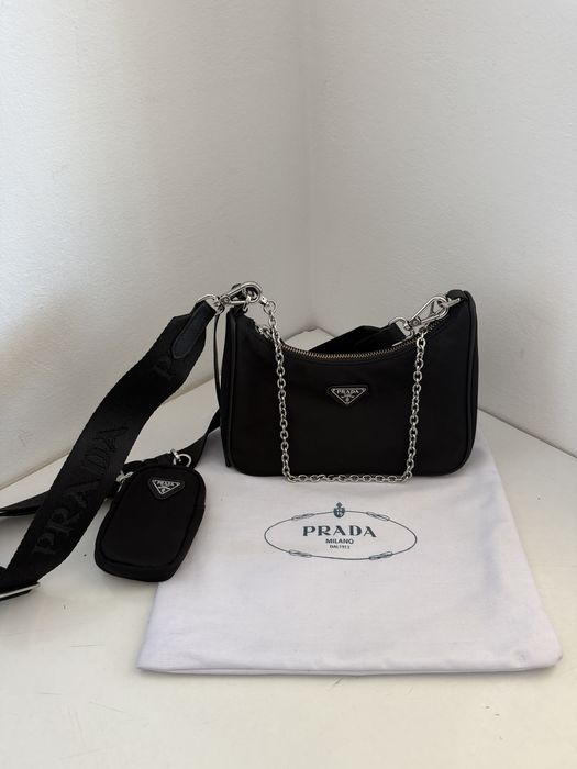 Чанта Prada Re-Edition 2005