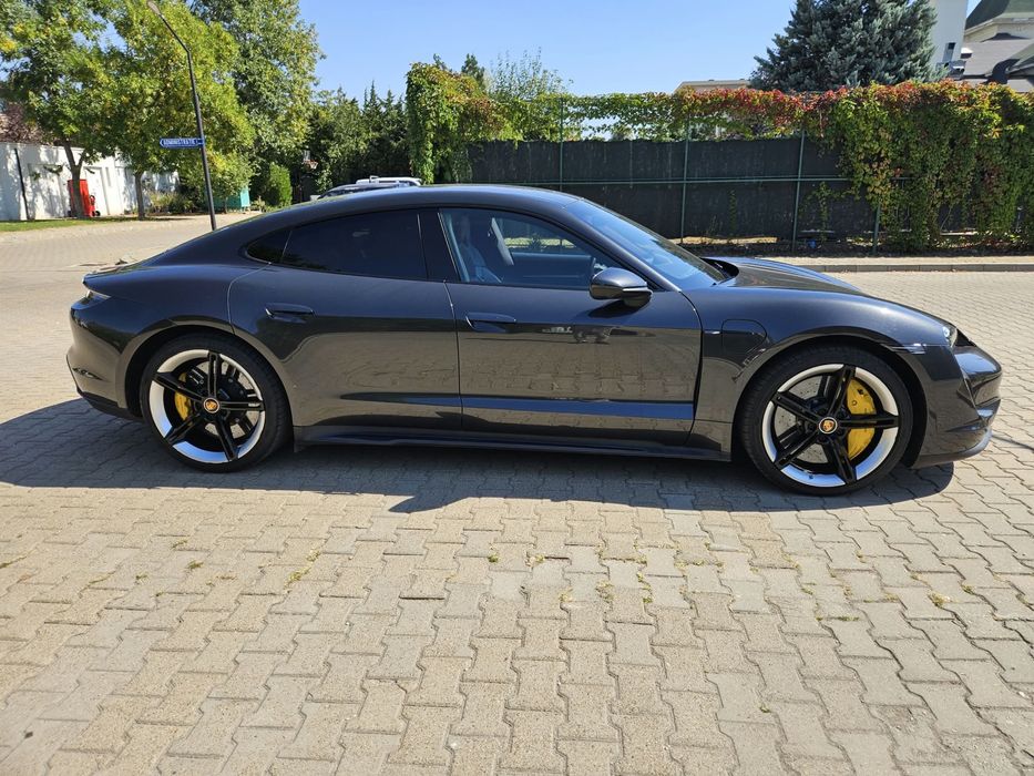PORSCHE Taycan 2021 — imagine 3