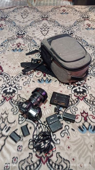 Canon 6D full-frame kamera sotiladi
