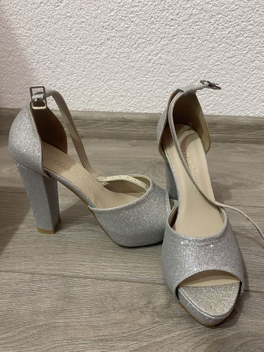 Официални обувки