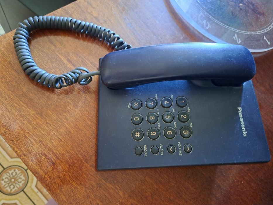 Телефон фирменный  недорого