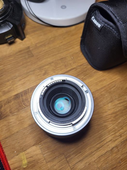 Canon 50mm rf f/1.8 STM – folosit puțin! Negociabil