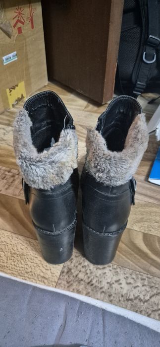 Демисезонная ботинка