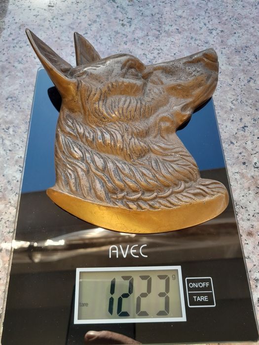 Placheta veche din bronz masiv,  câine lup, transport gratuit