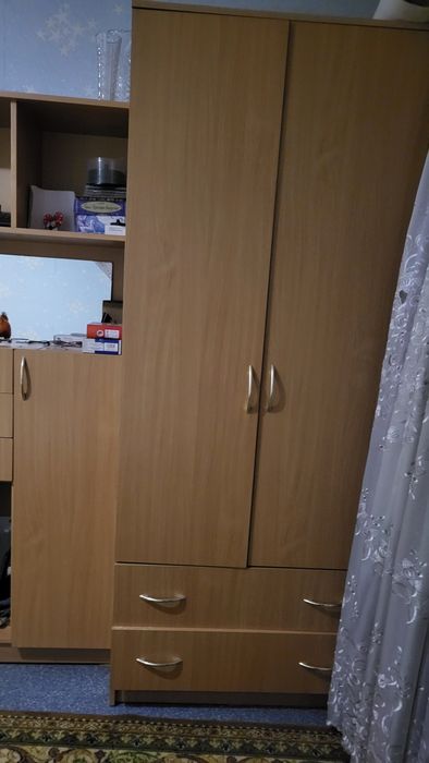 Продам детскую школьную стенку.