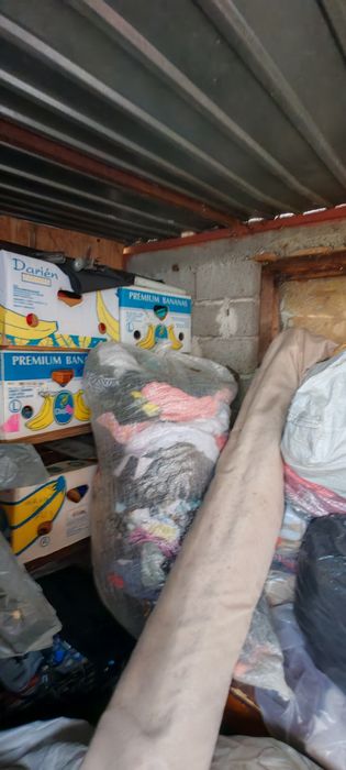 Vând haine/incaltaminte