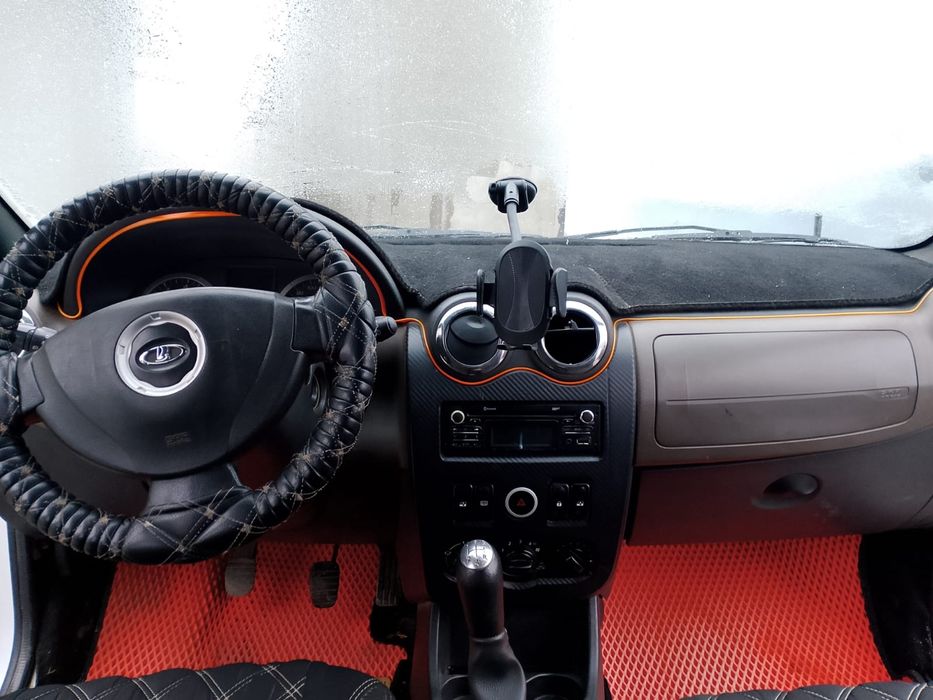 Продам 2 ларгуса