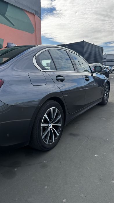 BMW Seria 3 2021 — imagine 3
