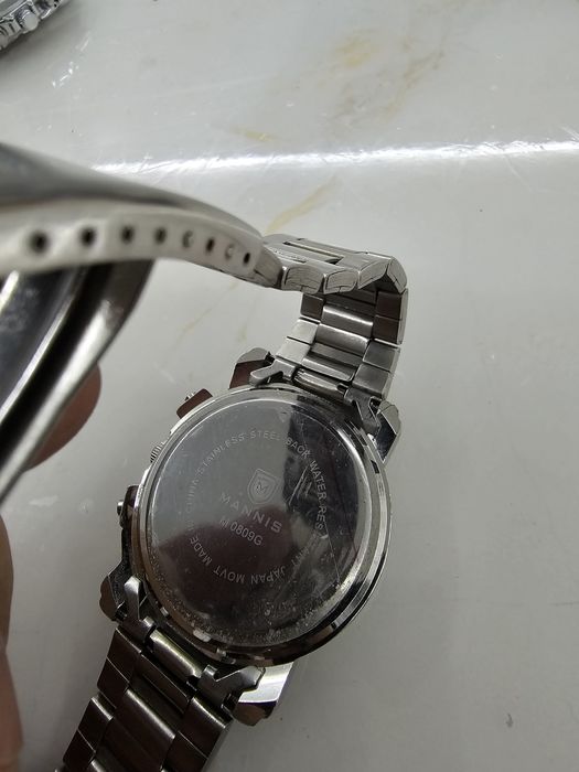 Часы ручной оооо