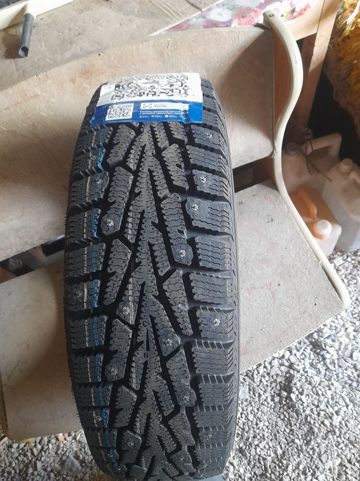 Продам резину шиповка на 13