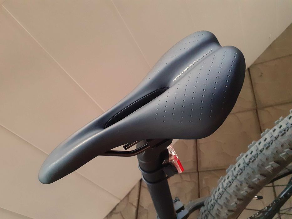 Sa bicicleta pt femei mtb 30°  Women Comfort Plus noua