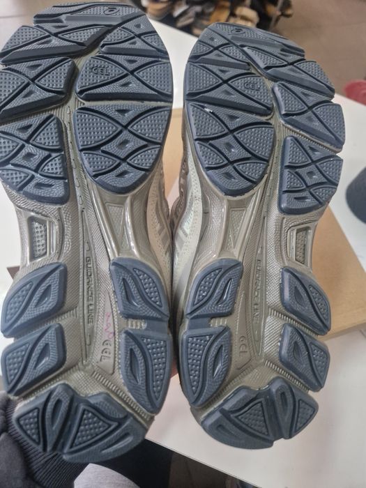 VAND ASICS Gel Nic nr  45 cu 28.5 cm, nou la cutiee