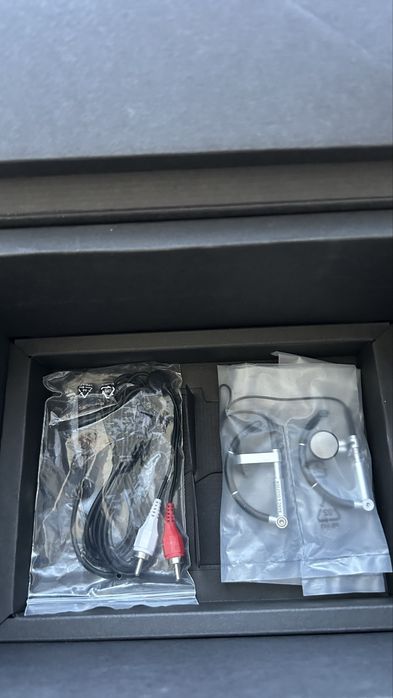 Telefon b&o serenata 2 buc full box