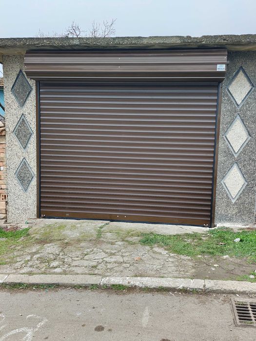 Гаражни и охранителни врати