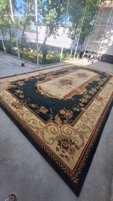 Gilam sotiladi arzonga 7×4 razmeri