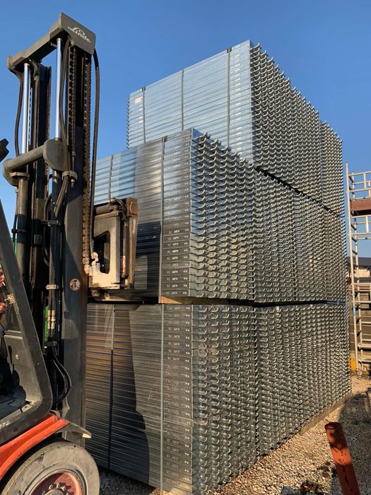 Schela metalica pre-zincata, 31,20€ / picior / cadru , accesorii