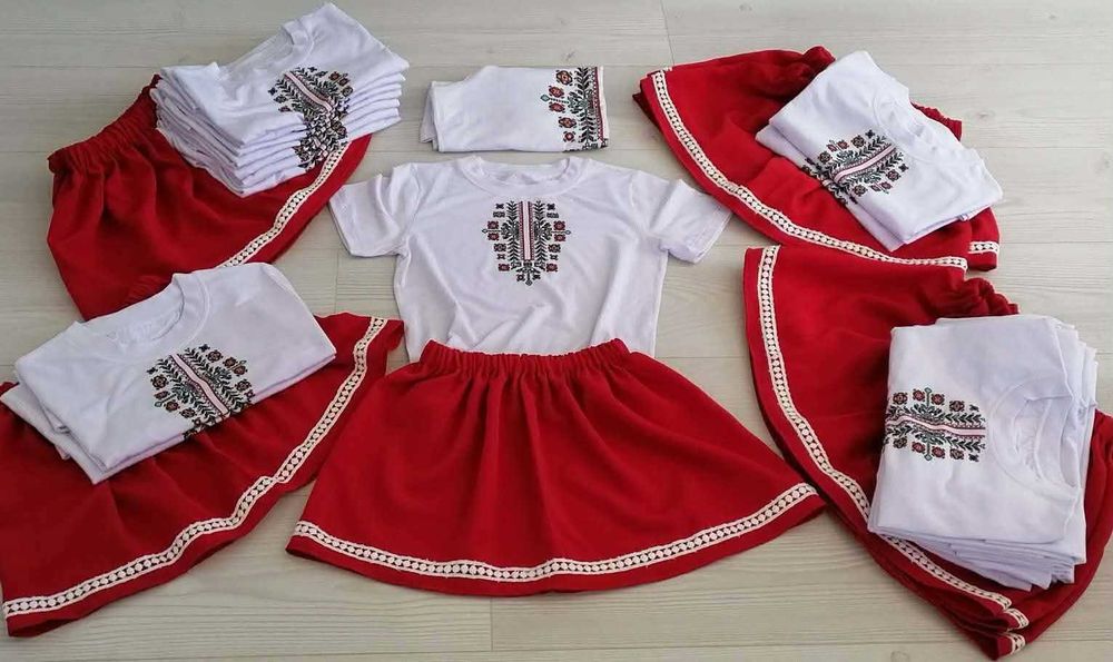 Детски комплект тениска и пола с фолклорен мотив