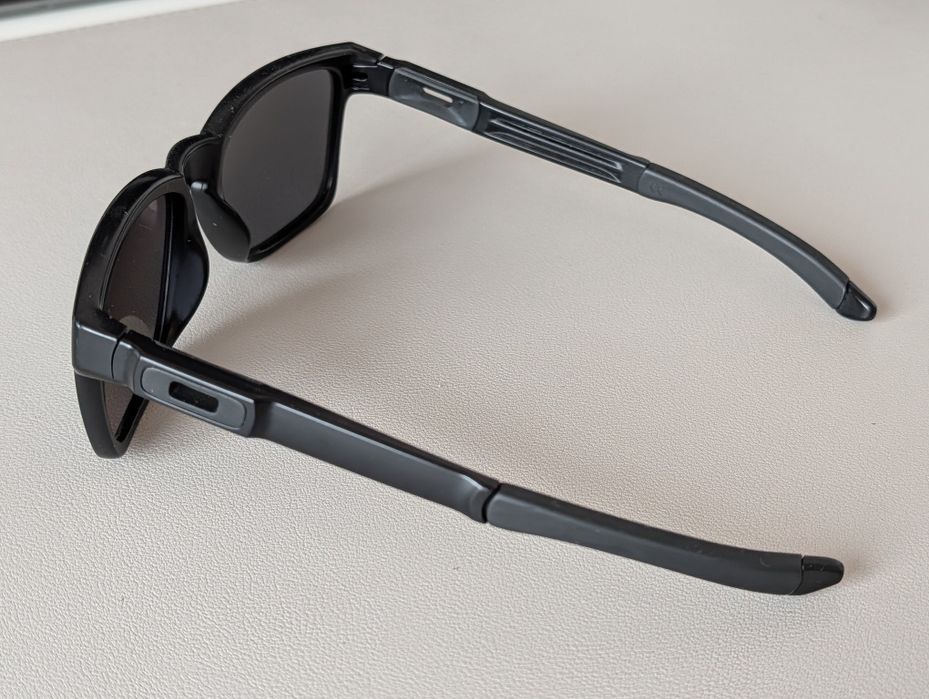 Oakley Catalyst Polarized слънчеви очила