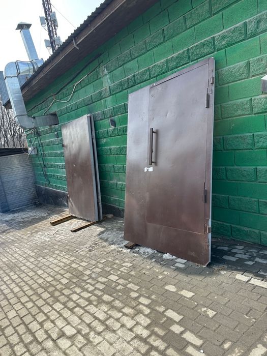 Продам ворота для помещении