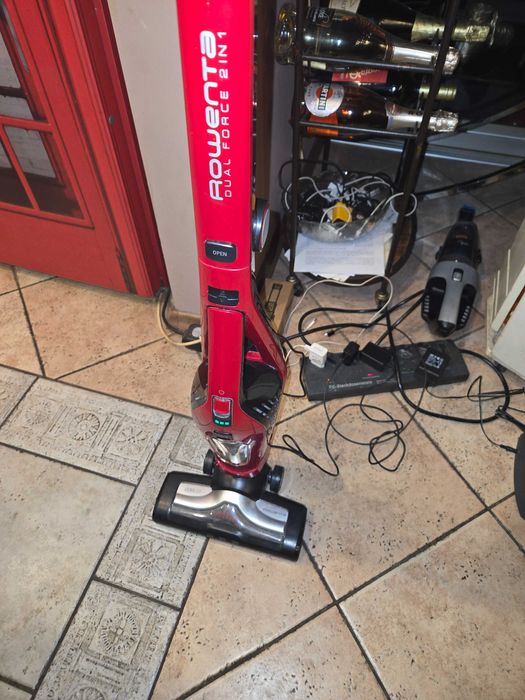 Безкабелна прахосмукачка Rowenta dual force 21,6v