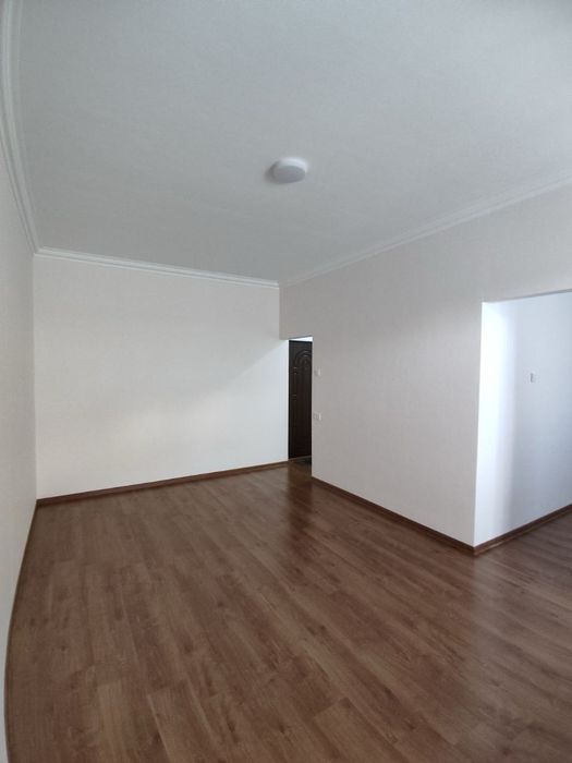 Ялангач квартира сотилади срочна 1/4/4