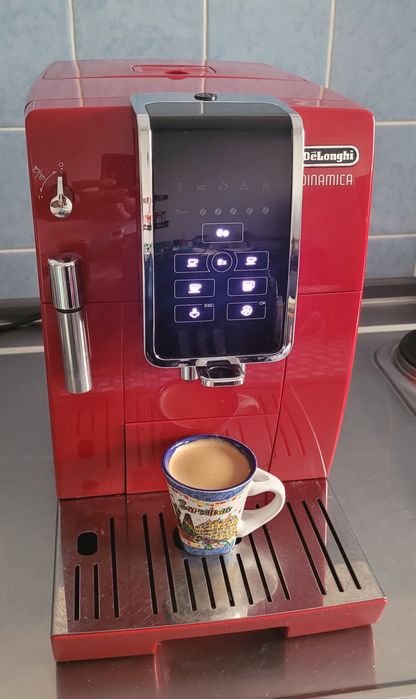 Кафеавтомат De'Longhi Dinamica ECAM 358.15.R (Red Edition)