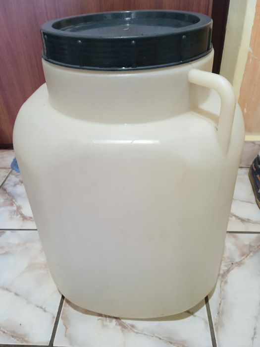 Vand butoaie pentru varza