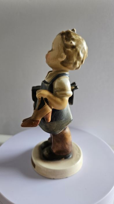 Goebel Hummel, порцеланова фигура, Boots, номер 143/0 TMK3
