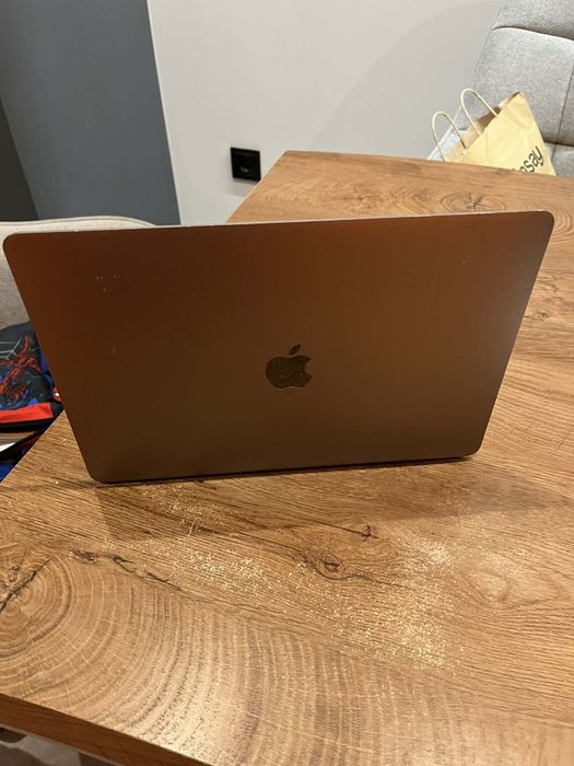 Macbook Air 2020