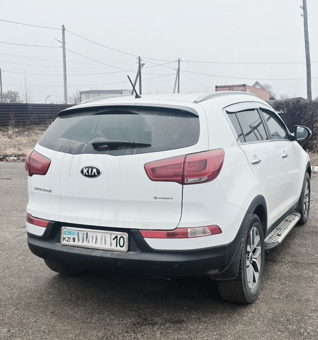 Продам KIA SPORTAGE автомат