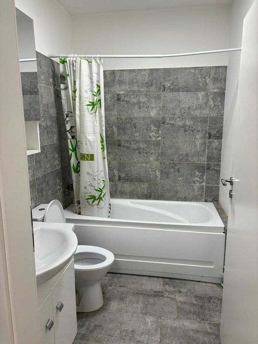 Apartament 1 camera, curte 40mp, loc de parcare