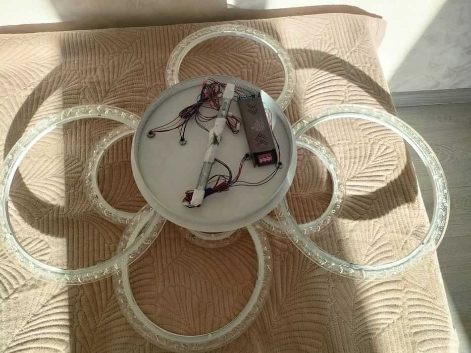 Люстра потолочная