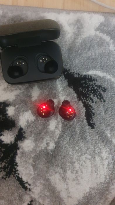 Sennheiser  moment 4