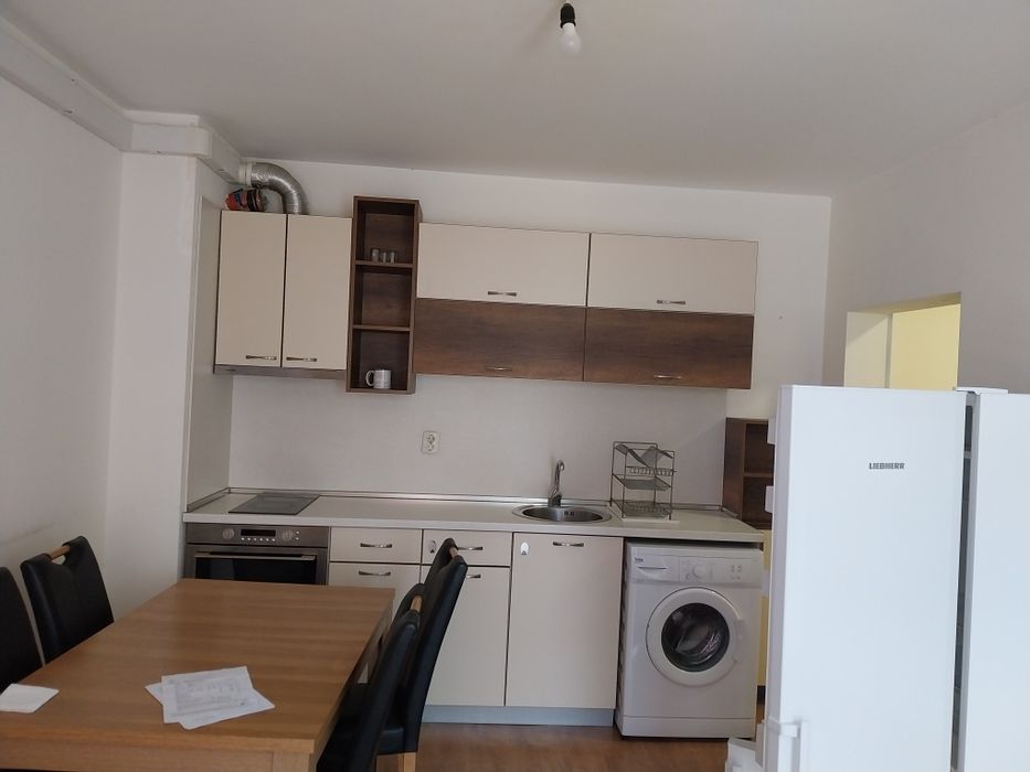 Дава се под наем Двустаен апартамент в Варна, Възраждане 2 - 50 кв.м за 398.82 € - Снимка #2