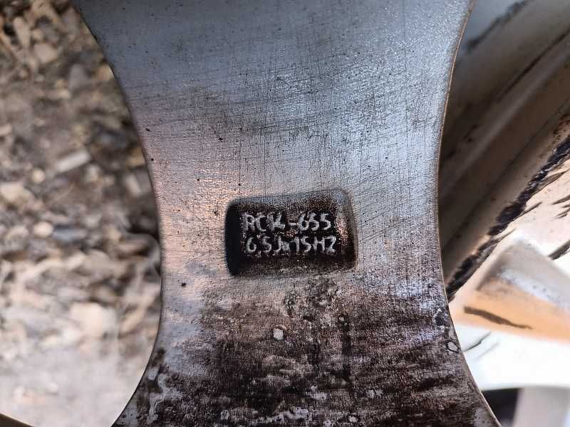 Продам оригинальные легкосплавные диски