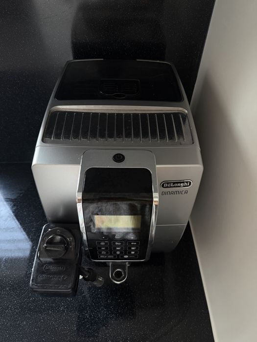 Кофемашина Delonghi