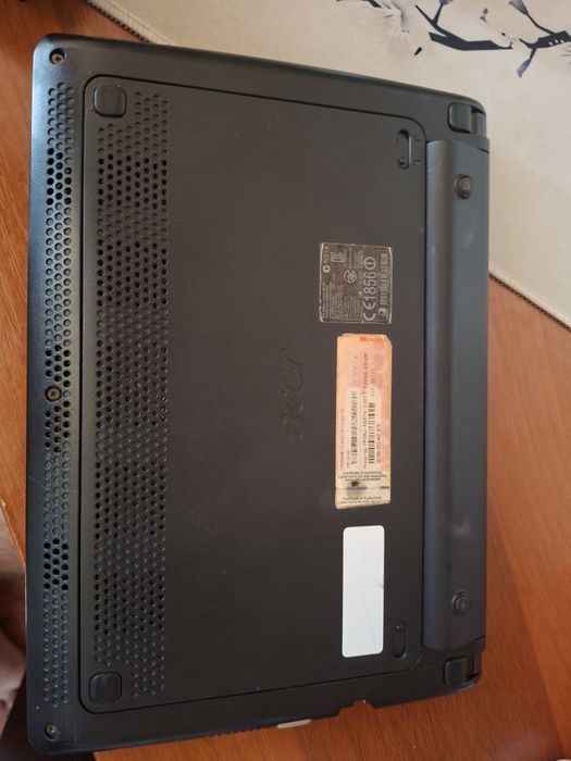 Нетбук acer aspire one