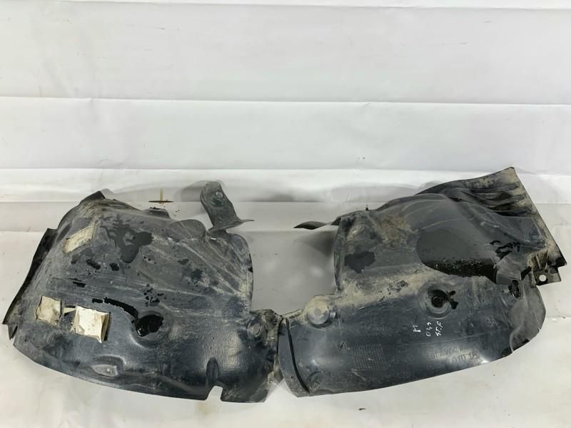Carenaj roata stanga fata Renault Megane 3 facelift 638430101R Hatchba