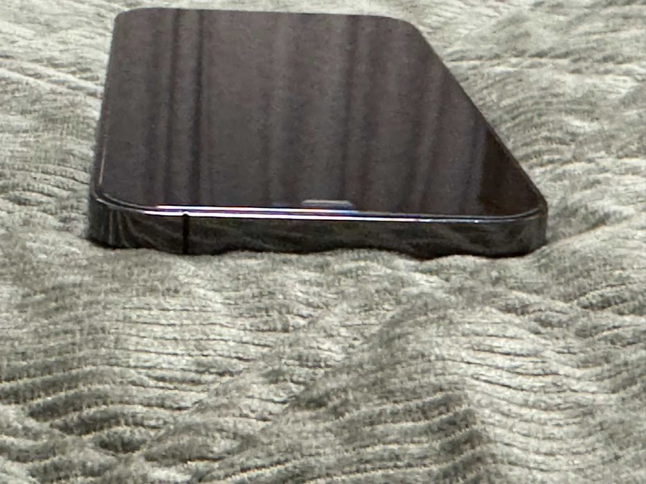 iPhone 12 Pro Max 128gb с протектори и калъфи