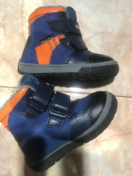 Ghetute baieti  mărimea 20