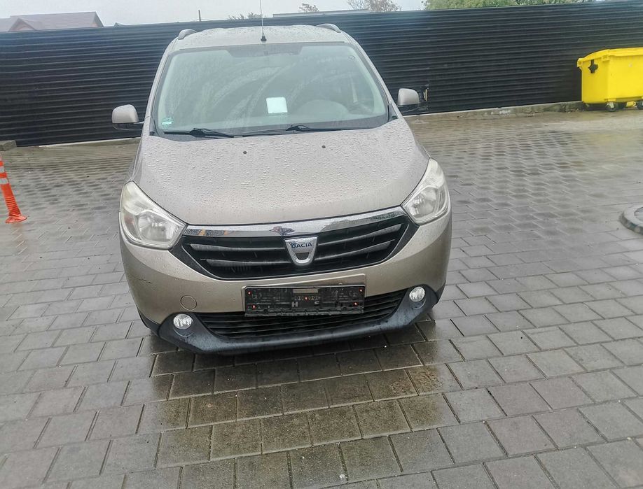 Dacia Lodgy 2013 diesel, 4.526 € — imagine 1