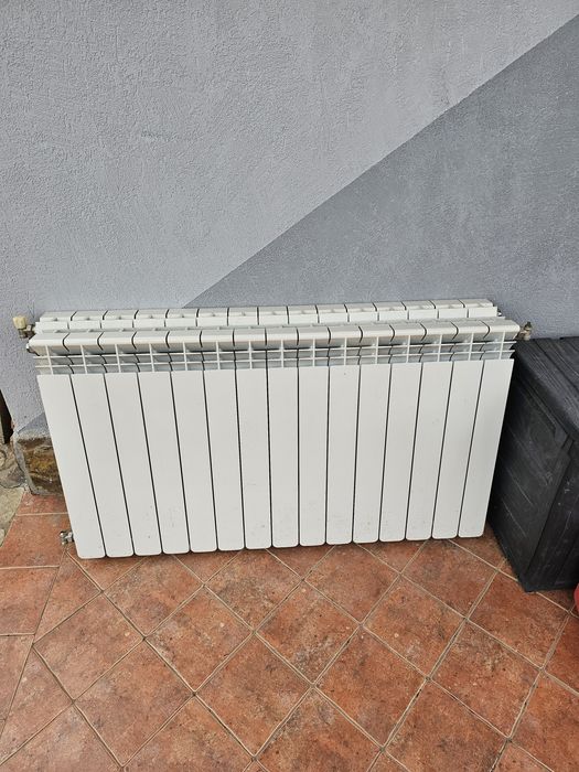 Doua calorifere aluminiu