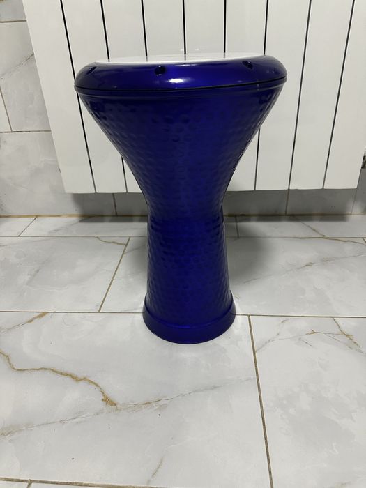 Vând tarabană noua cu husa si folie de schimb