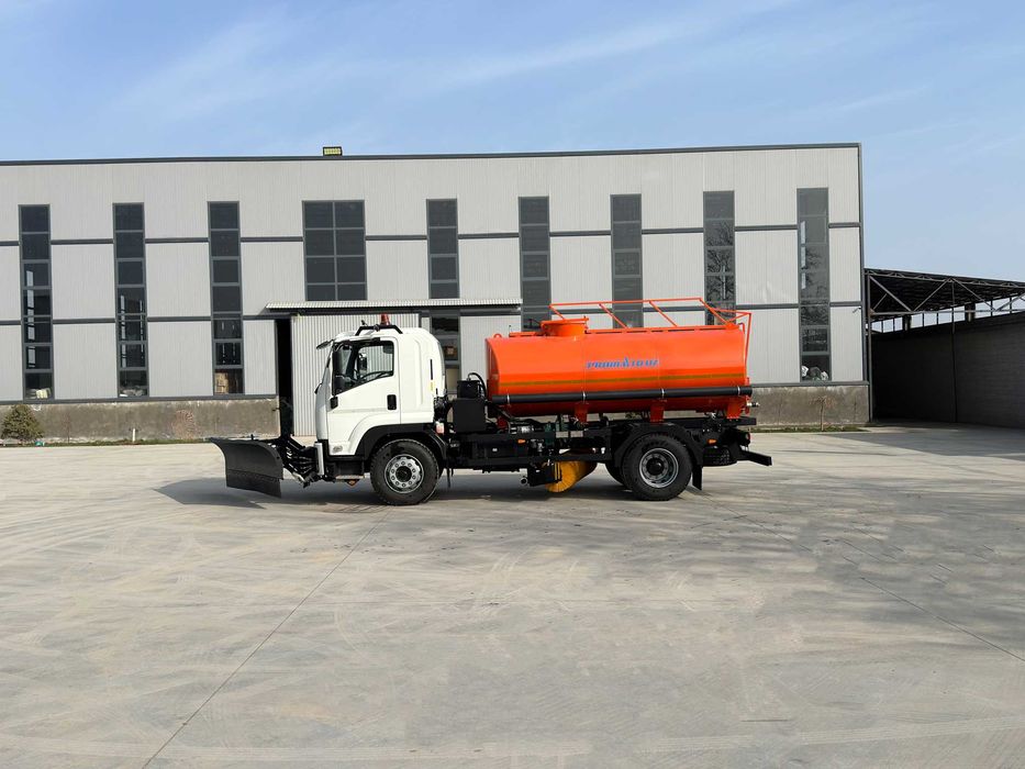КДМ 08 / Поливомойка на базе шасси ISUZU FVR34K