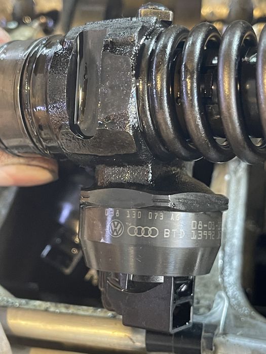 Injectoare/injector BA Passat b6/golf 5/touran 1.9 105 cai