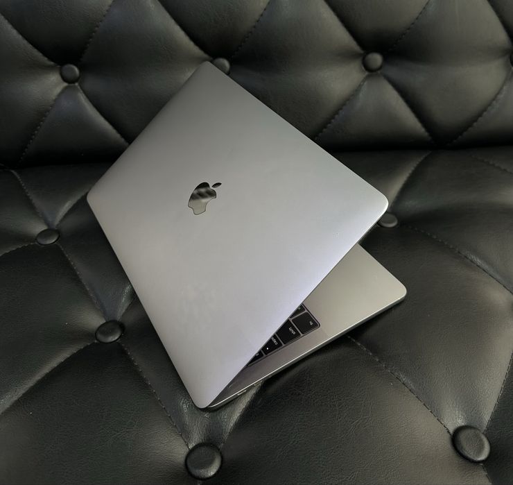 Apple MacBook Pro 2017 в хорошем состоянии