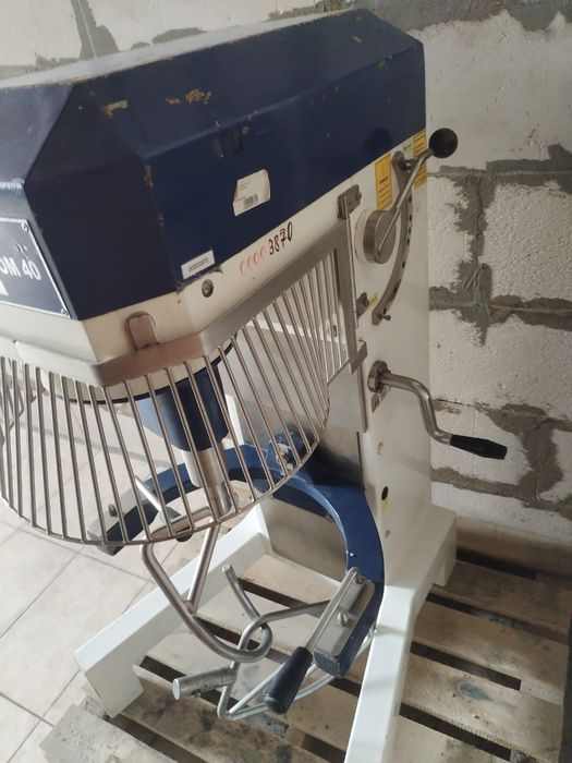 Продам миксер для производства
