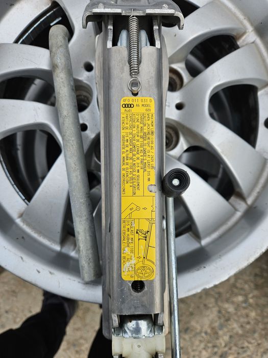 Крик с ключ за Audi A6 2008god