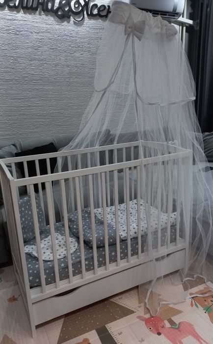 Дървена кошара за бебе